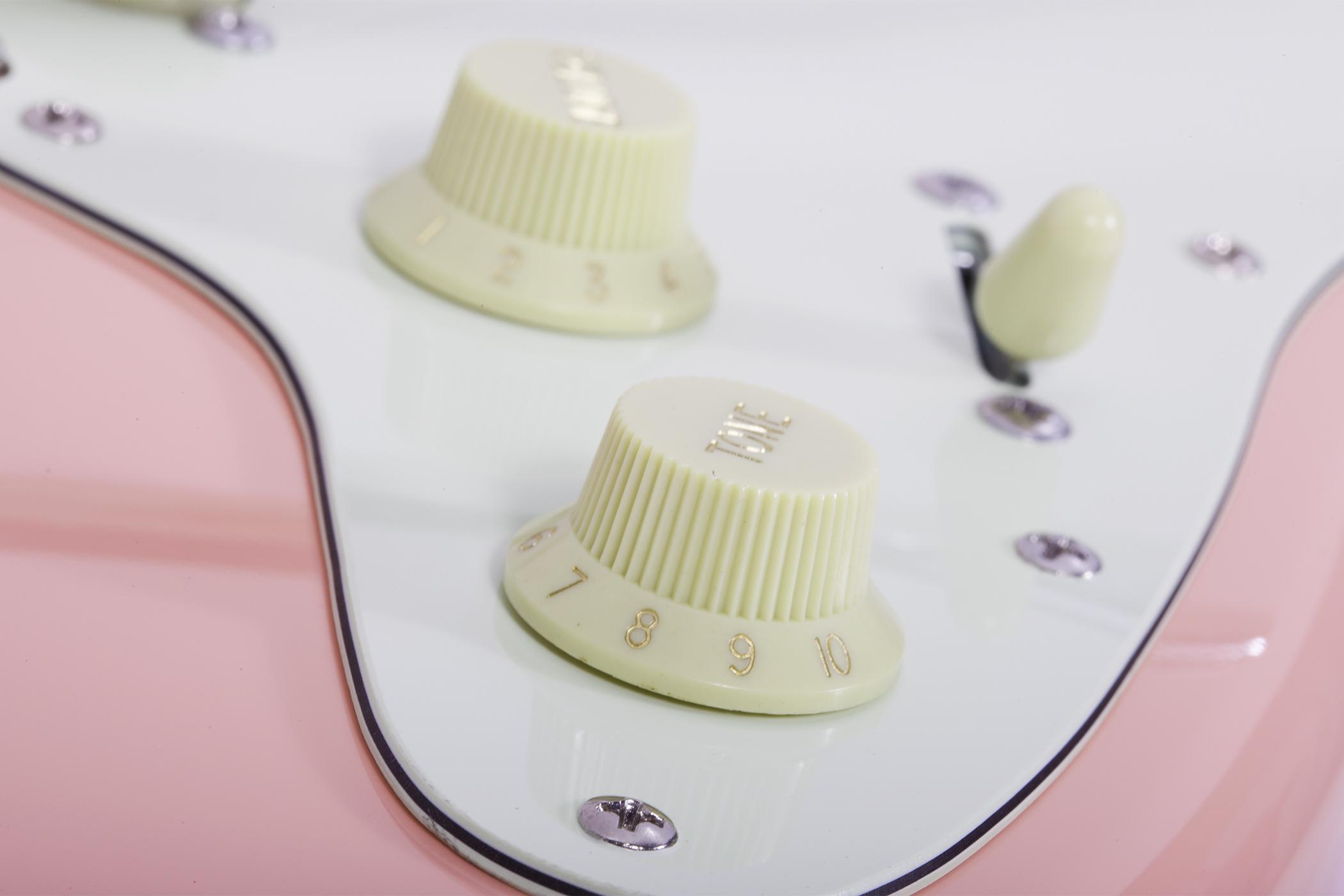 NICK JOHNSTON TRAD  SSS A. CORAL